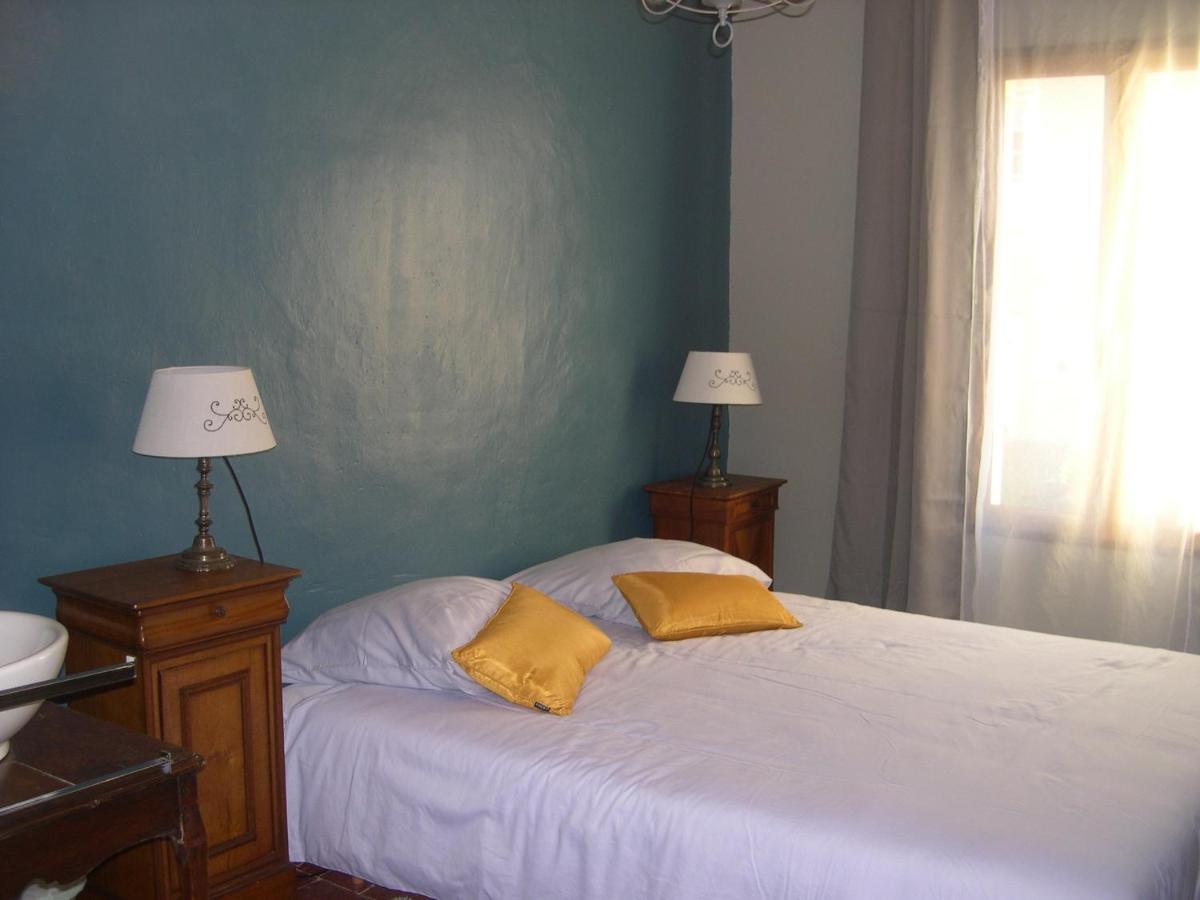 Bed and Breakfast L'Ancien Prieure Saint-Jean-de-la-Motte Exteriér fotografie